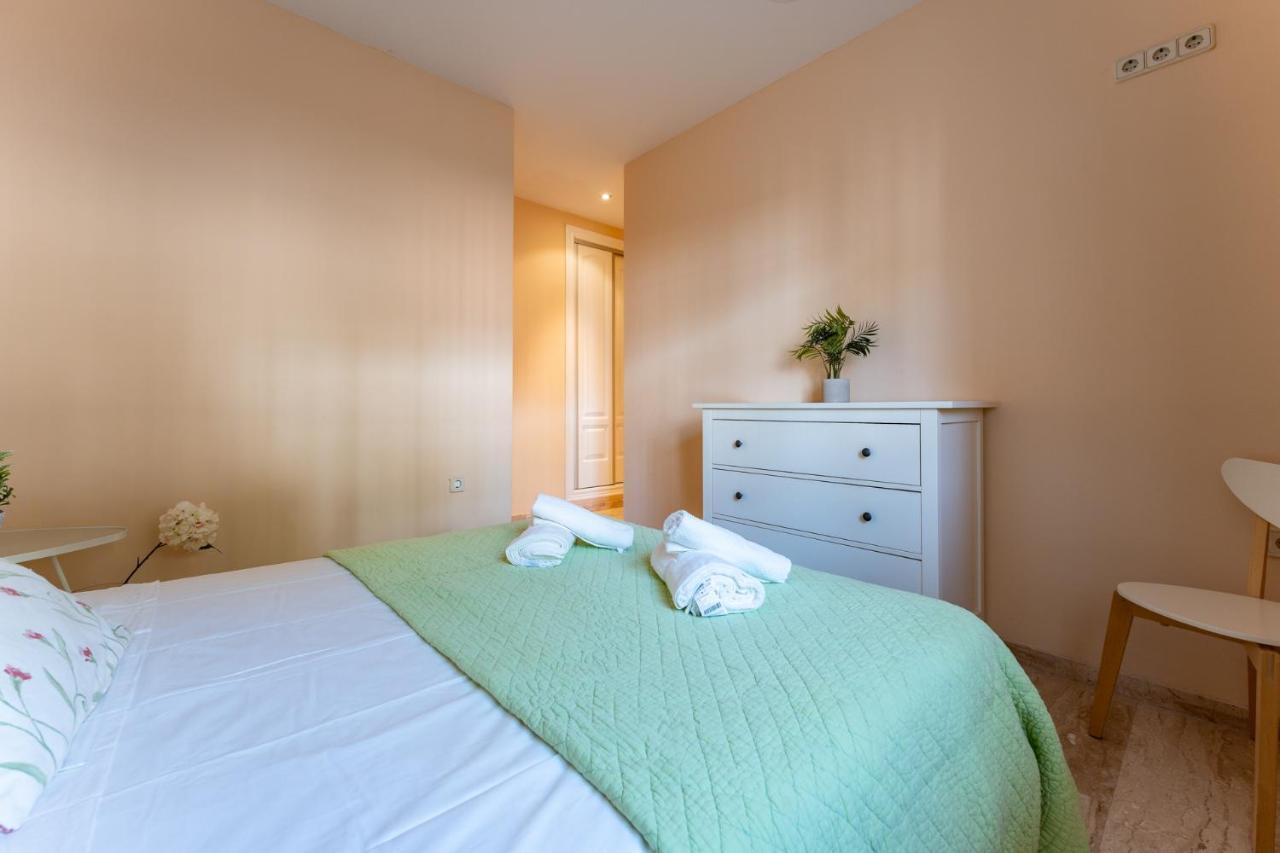 Malagasuite Costa Sol Oasis Torremolinos Ngoại thất bức ảnh