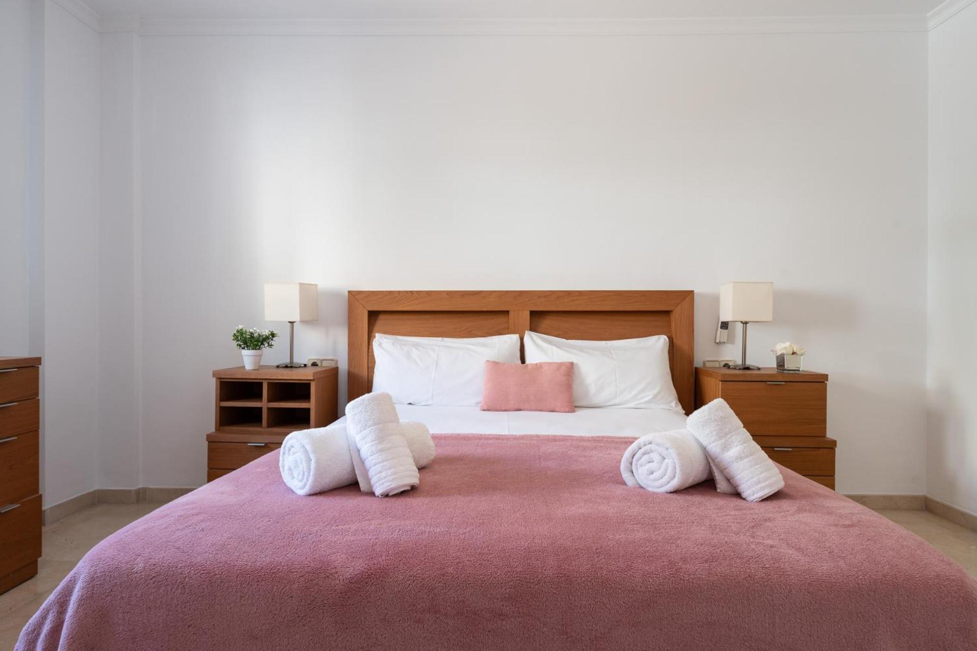 Malagasuite Costa Sol Oasis Torremolinos Ngoại thất bức ảnh