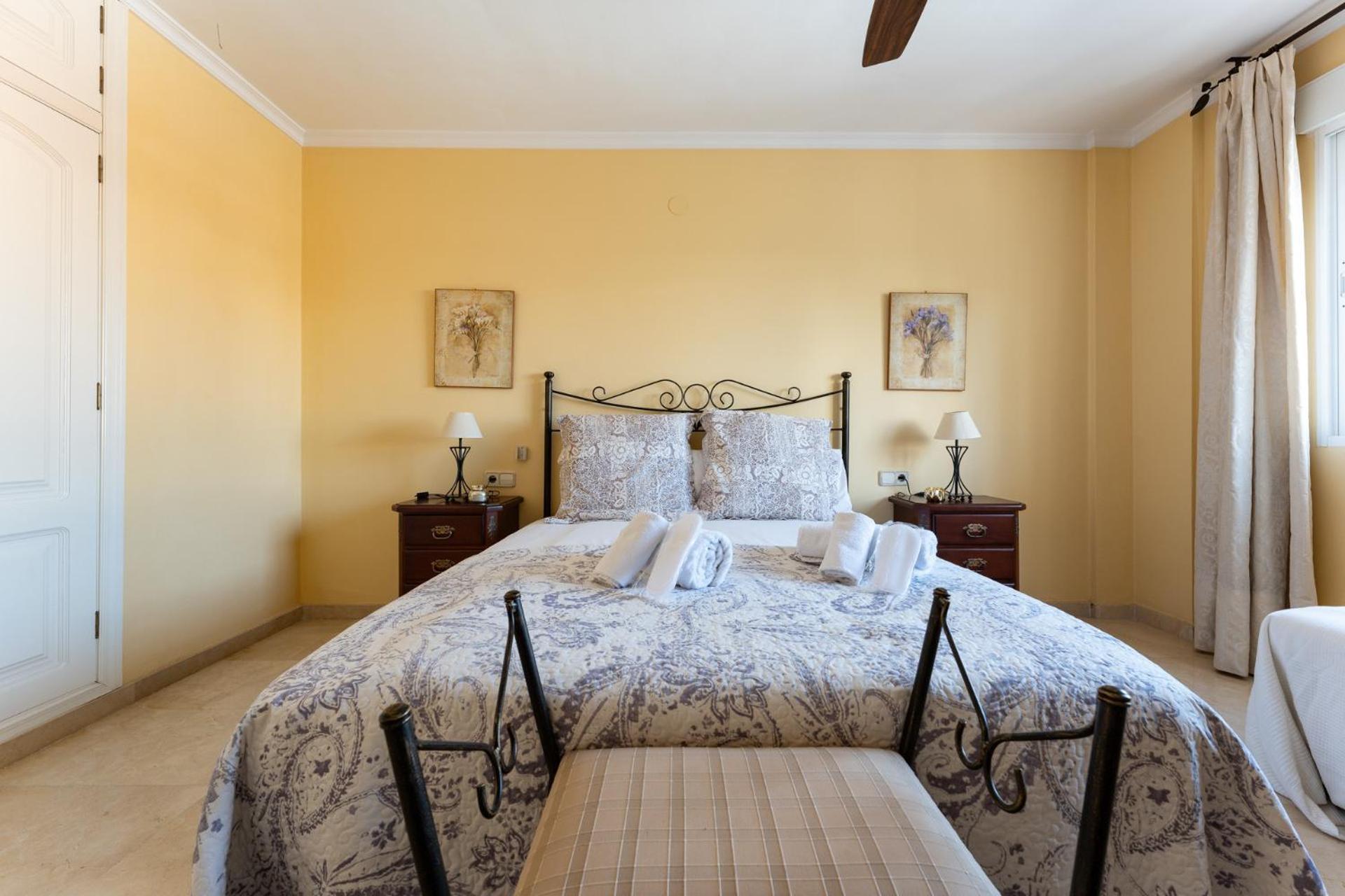 Malagasuite Costa Sol Oasis Torremolinos Ngoại thất bức ảnh