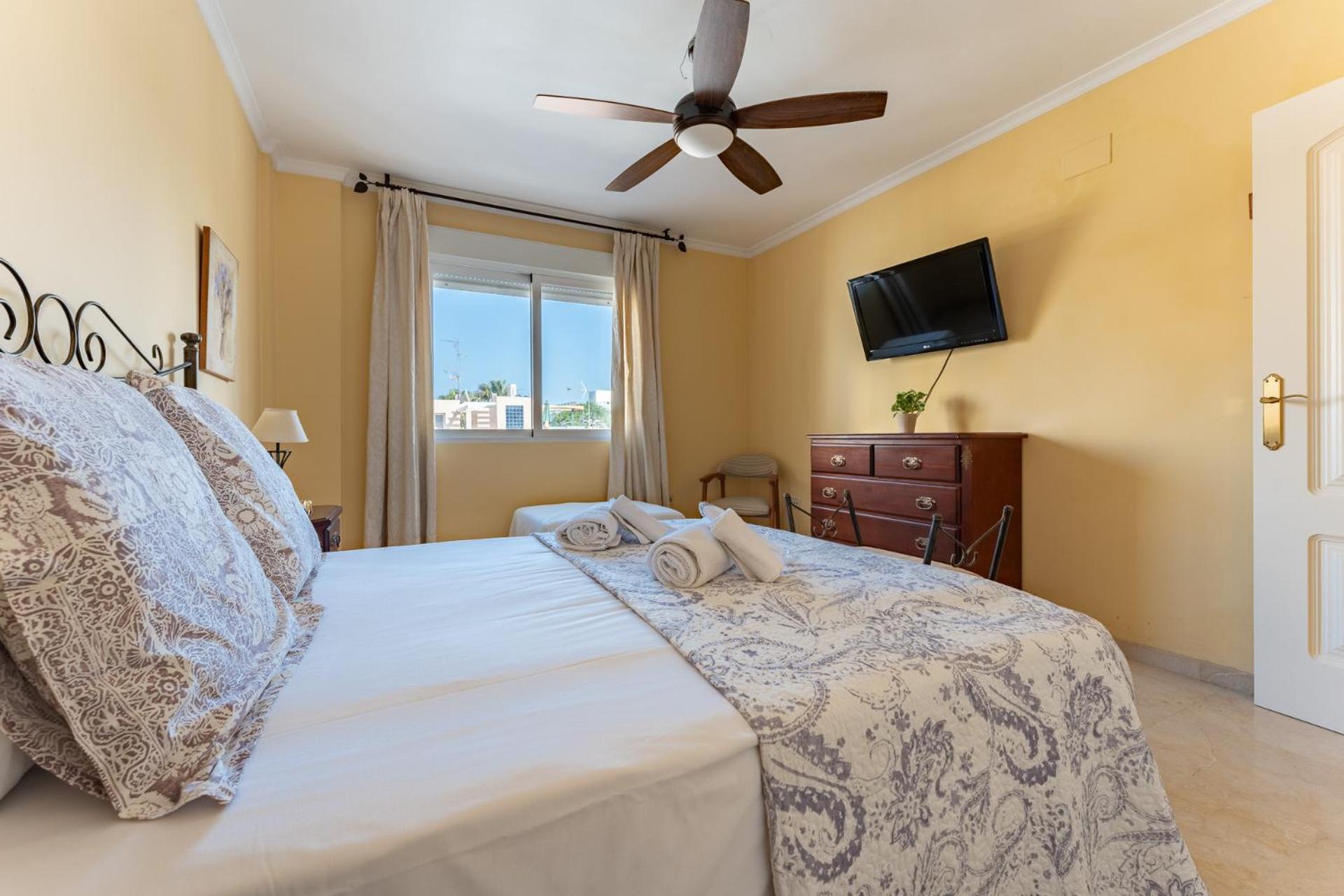 Malagasuite Costa Sol Oasis Torremolinos Ngoại thất bức ảnh