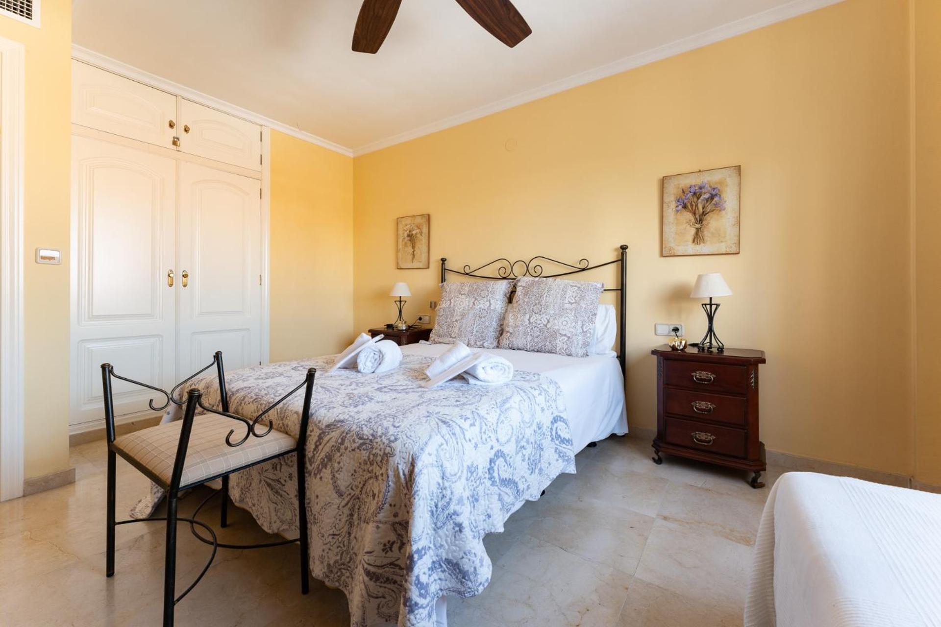 Malagasuite Costa Sol Oasis Torremolinos Ngoại thất bức ảnh