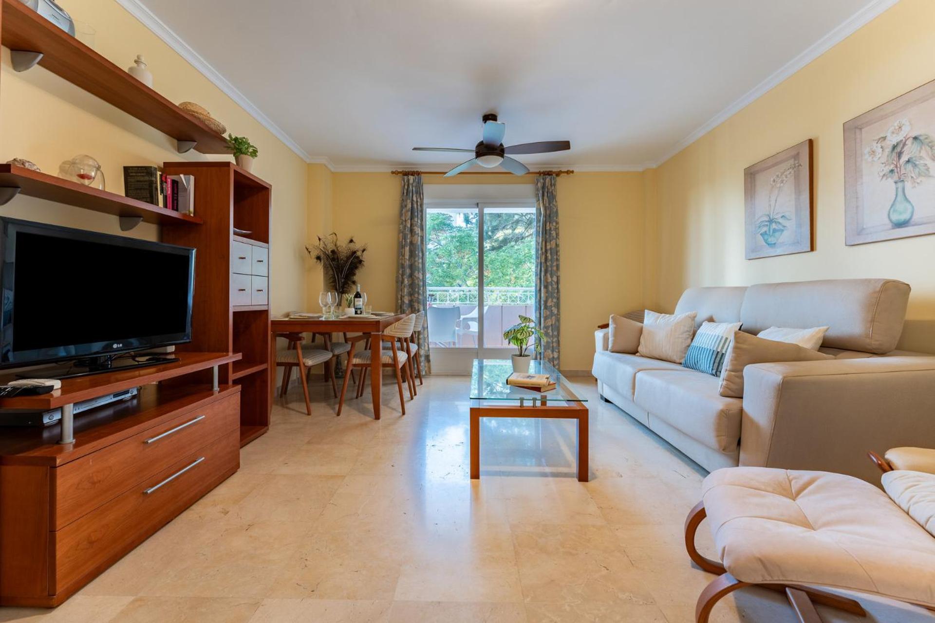 Malagasuite Costa Sol Oasis Torremolinos Ngoại thất bức ảnh